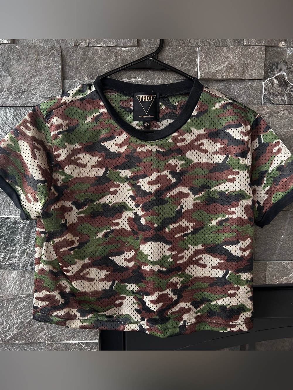 🔥RARE!🔥Phlo Sport Mesh Camo Jersey Crop Top